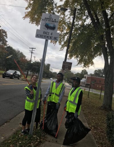Street cleanups volunteers